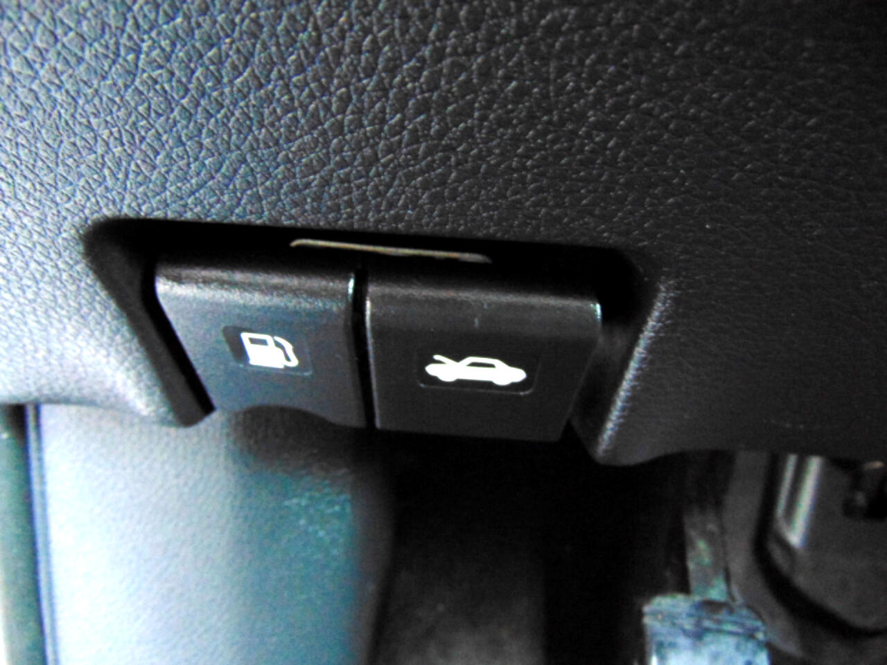 Nissan Rogue SV 2WD 2015