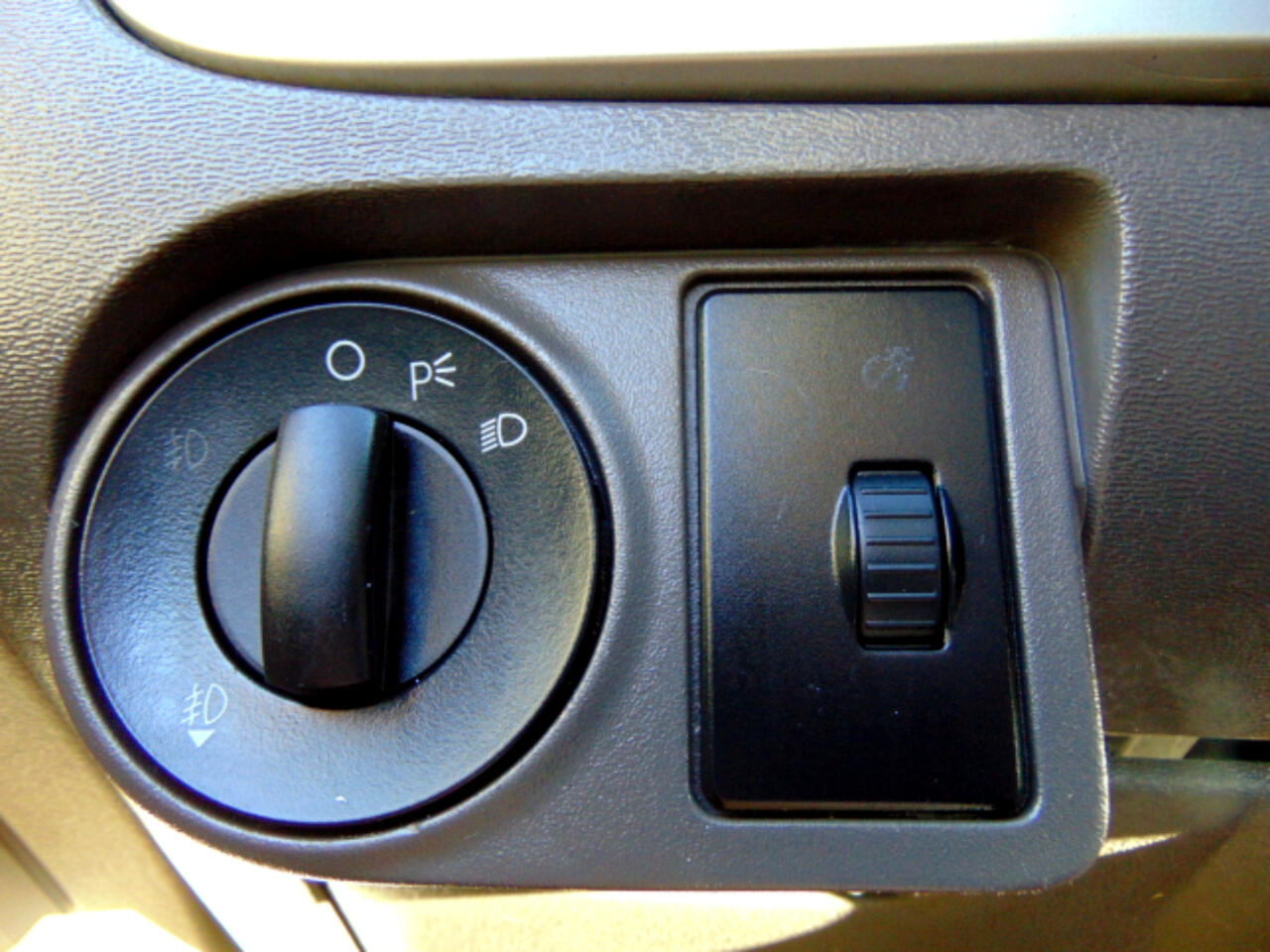 Ford Focus SEL Sedan 2010