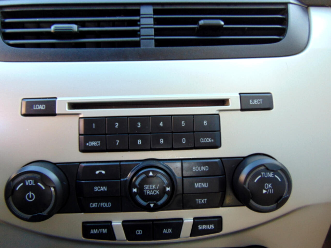 Ford Focus SEL Sedan 2010