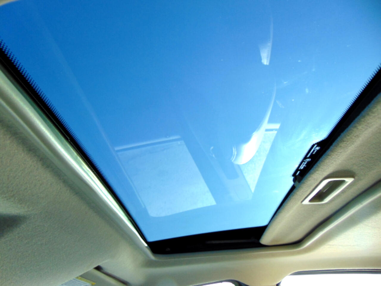 Ford Focus SEL Sedan 2010