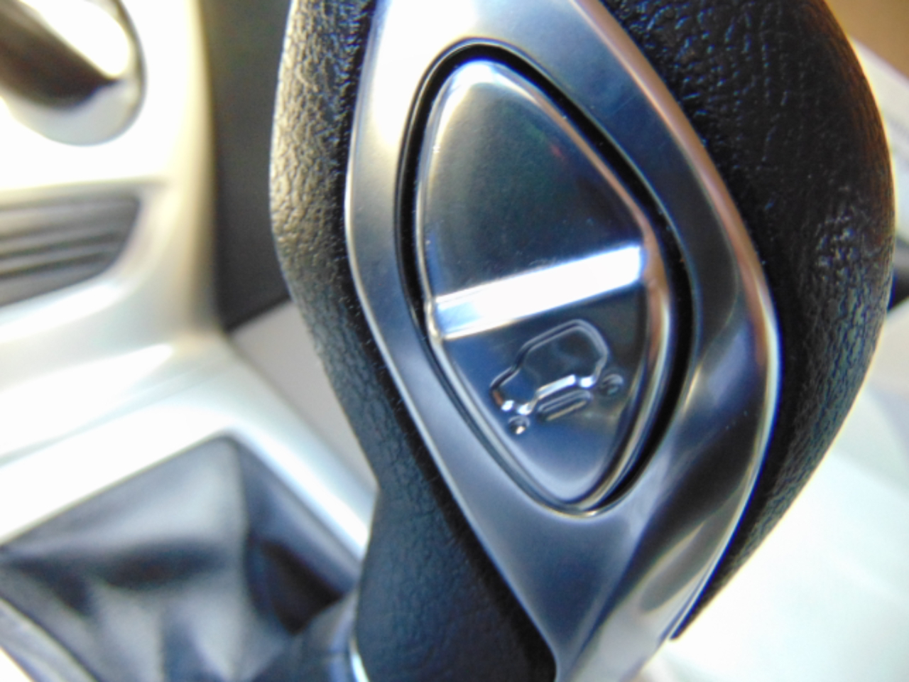 Ford Focus SE Sedan 2012