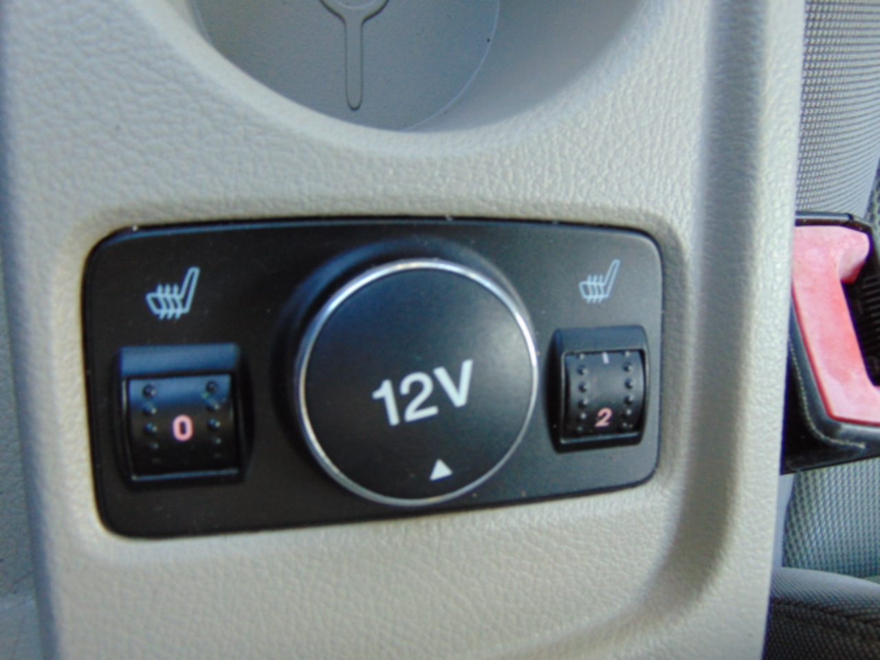 Ford Focus SE Sedan 2012