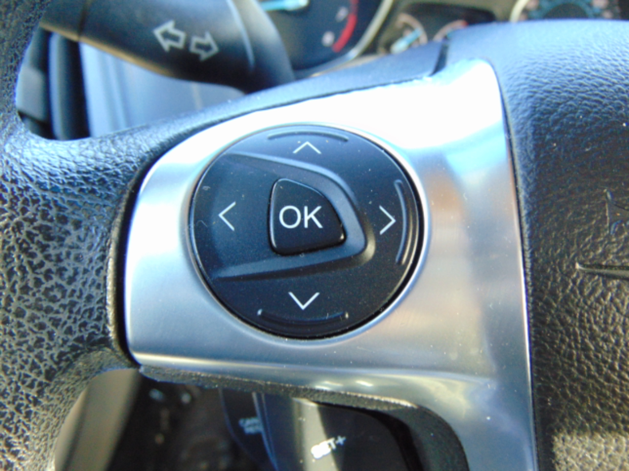 Ford Focus SE Sedan 2012