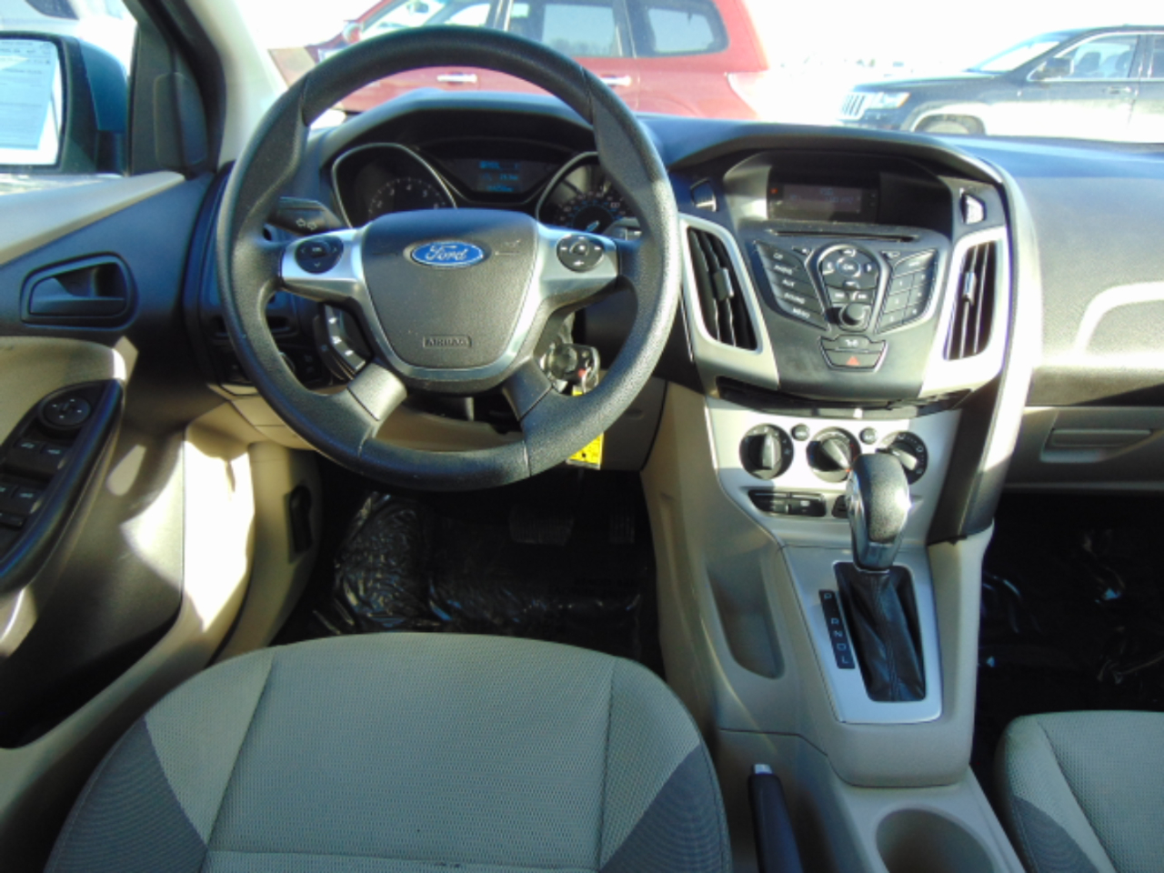 Ford Focus SE Sedan 2012