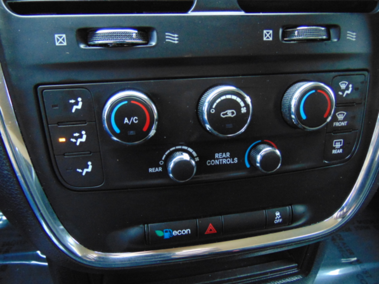 Dodge Grand Caravan SE 2015