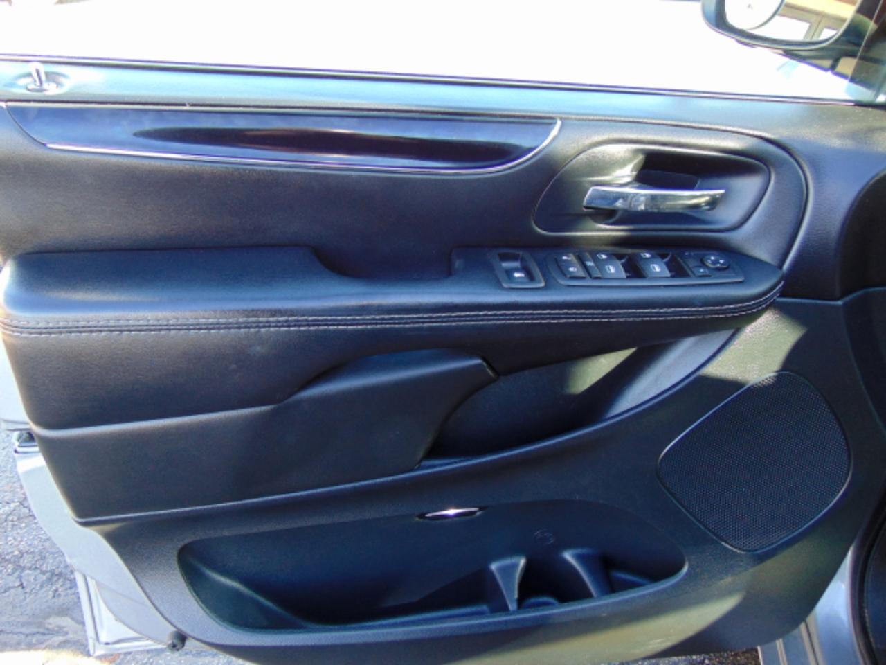 Dodge Grand Caravan SE 2015