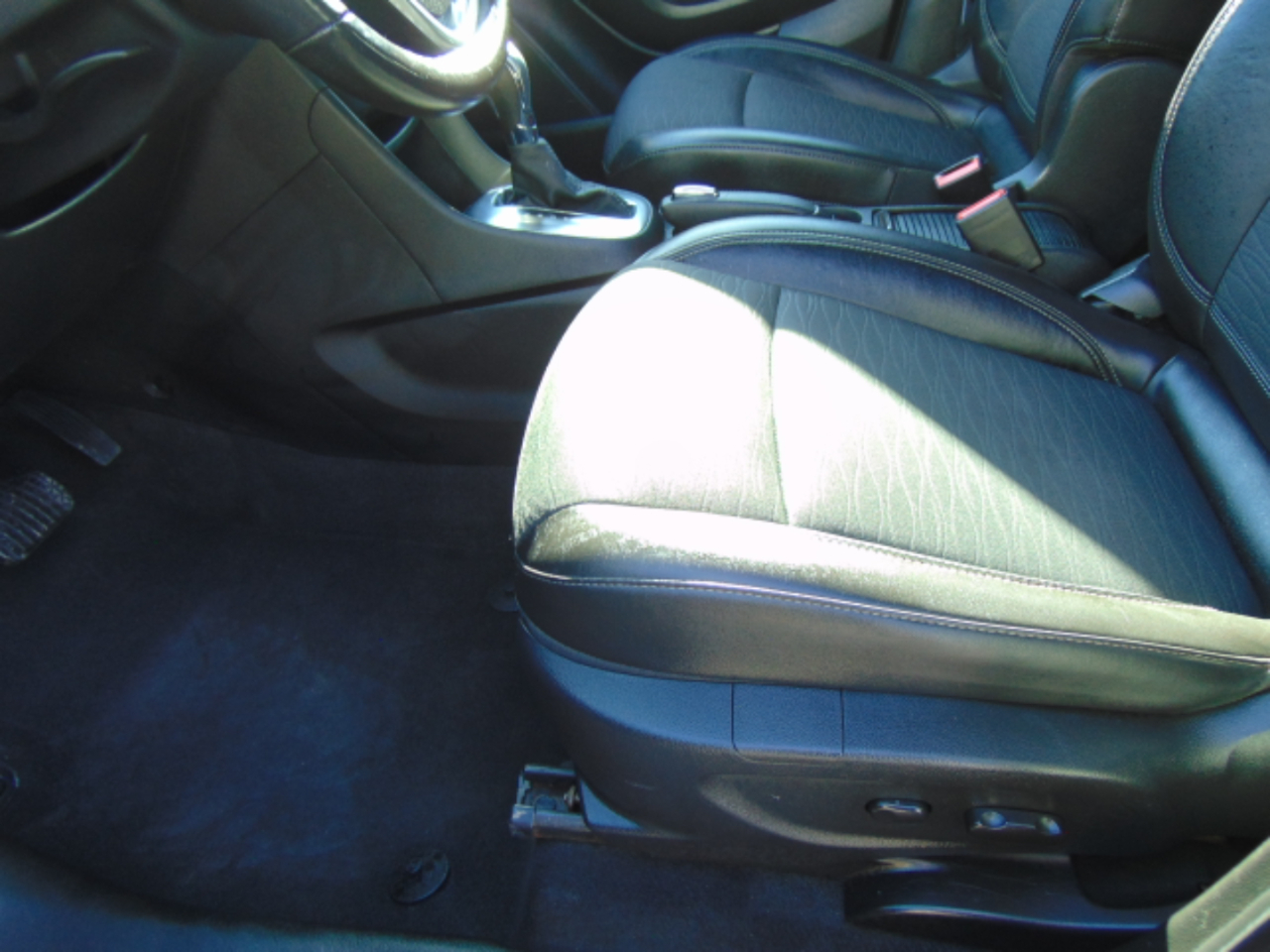 Buick Encore Convenience FWD 2016