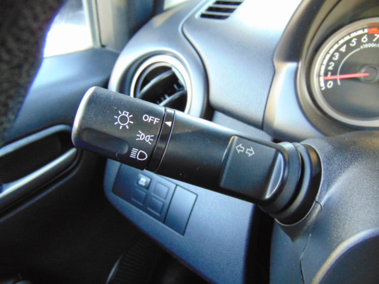 Mazda MAZDA2 Sport AT 2014