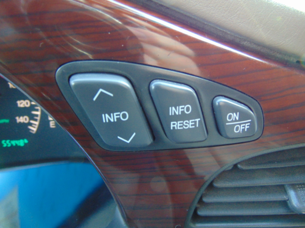 Cadillac DeVille DHS 2004