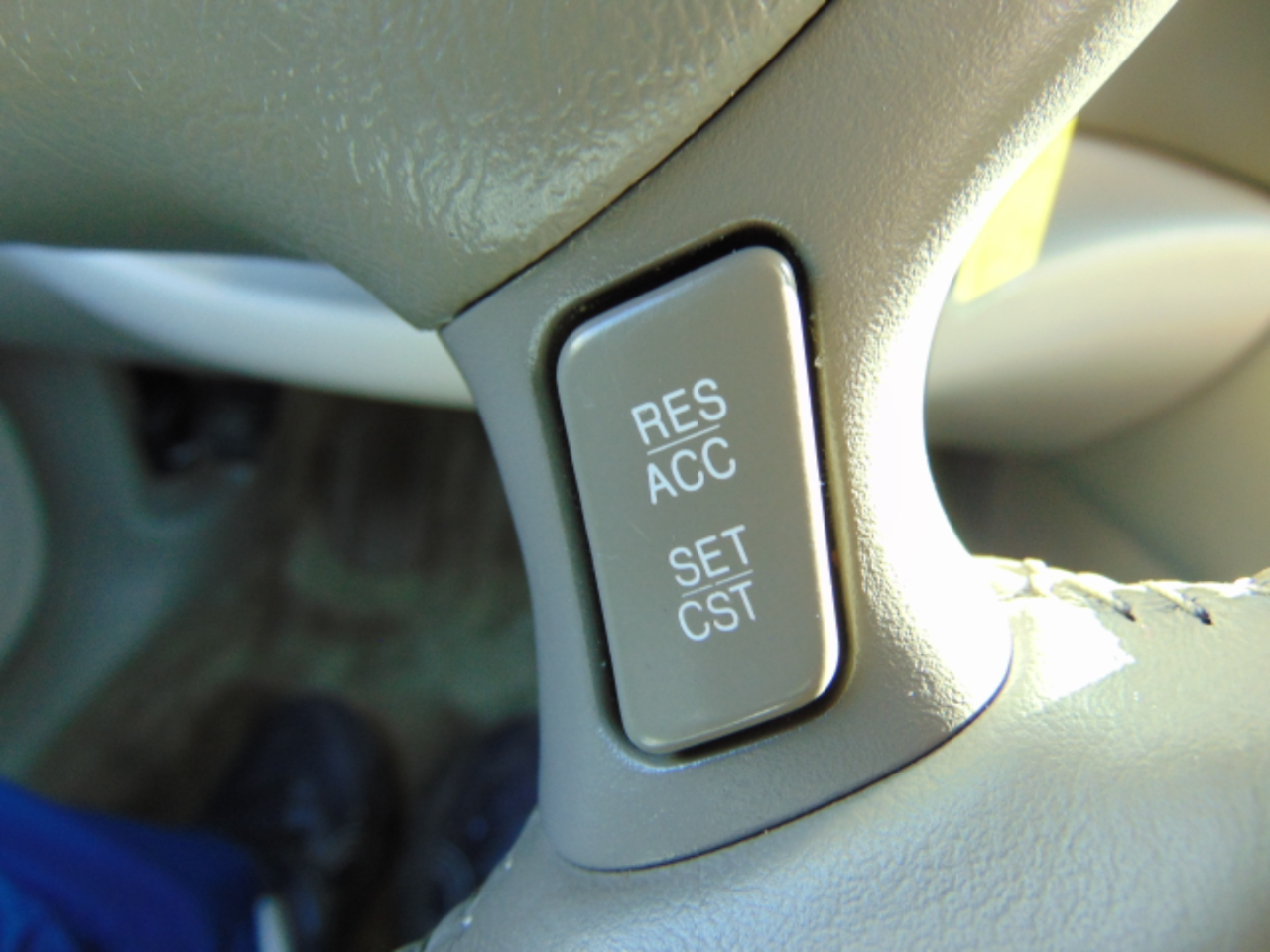 Cadillac DeVille DHS 2004