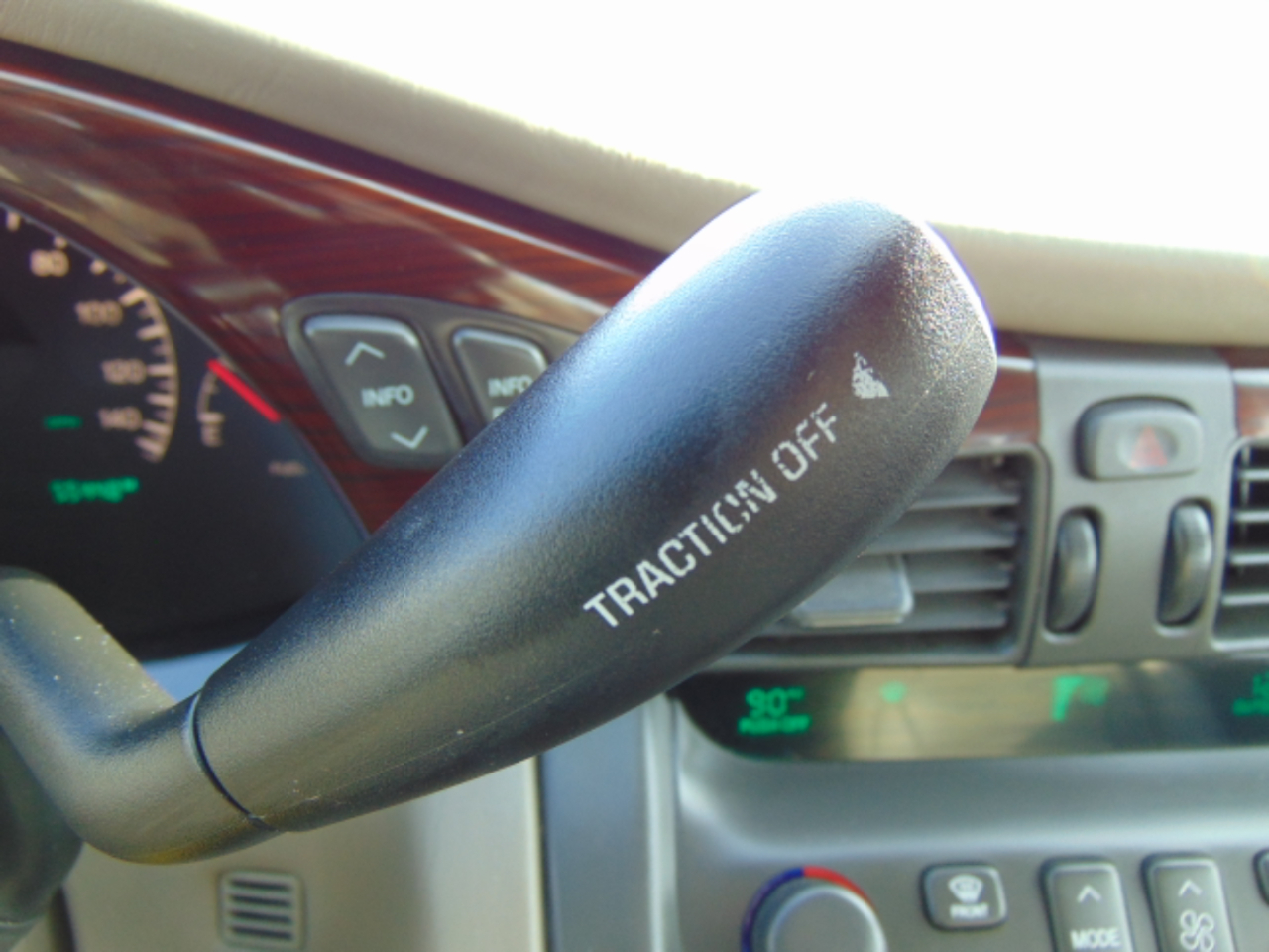 Cadillac DeVille DHS 2004