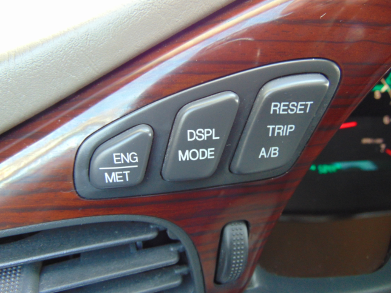 Cadillac DeVille DHS 2004