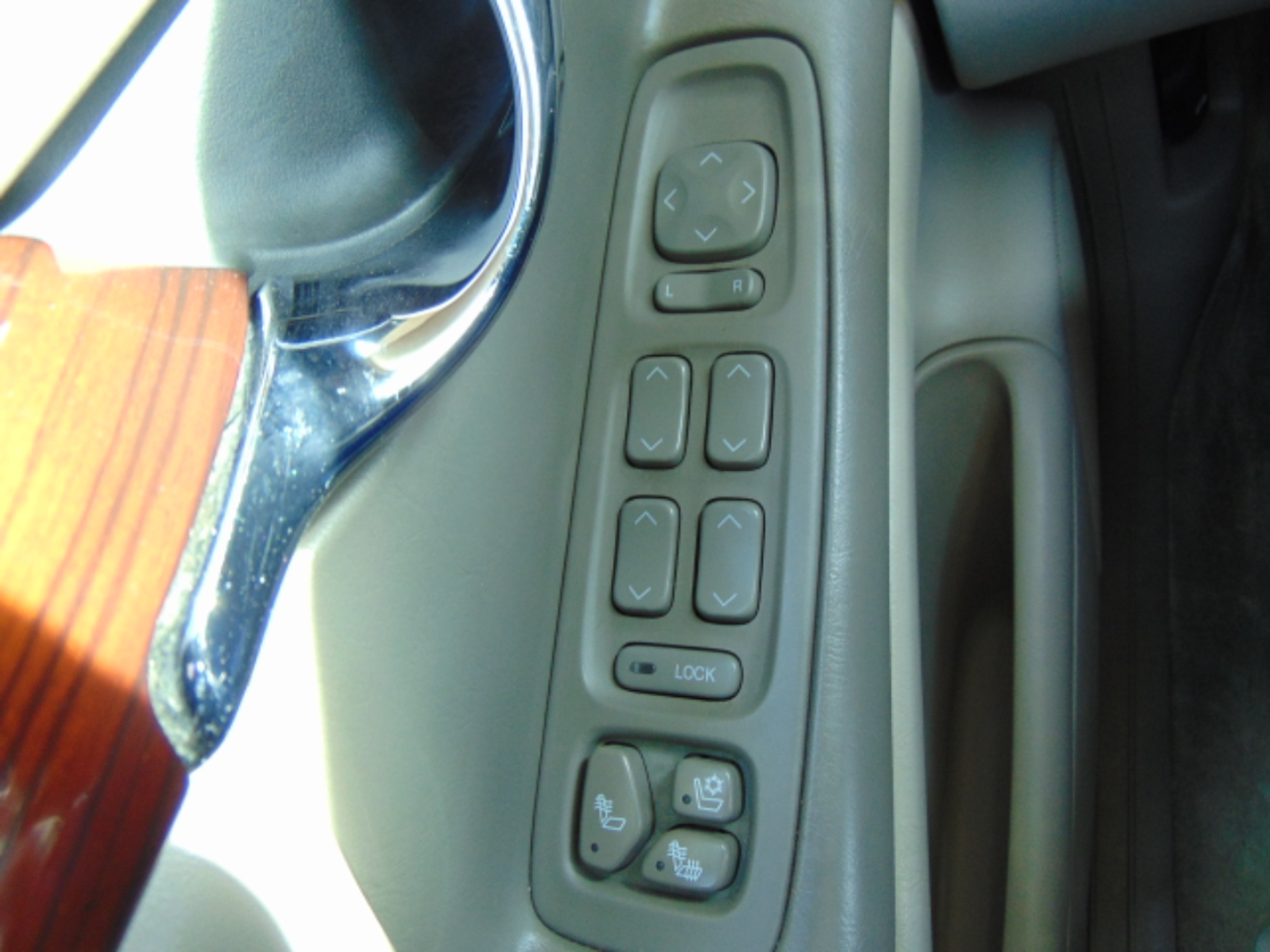 Cadillac DeVille DHS 2004