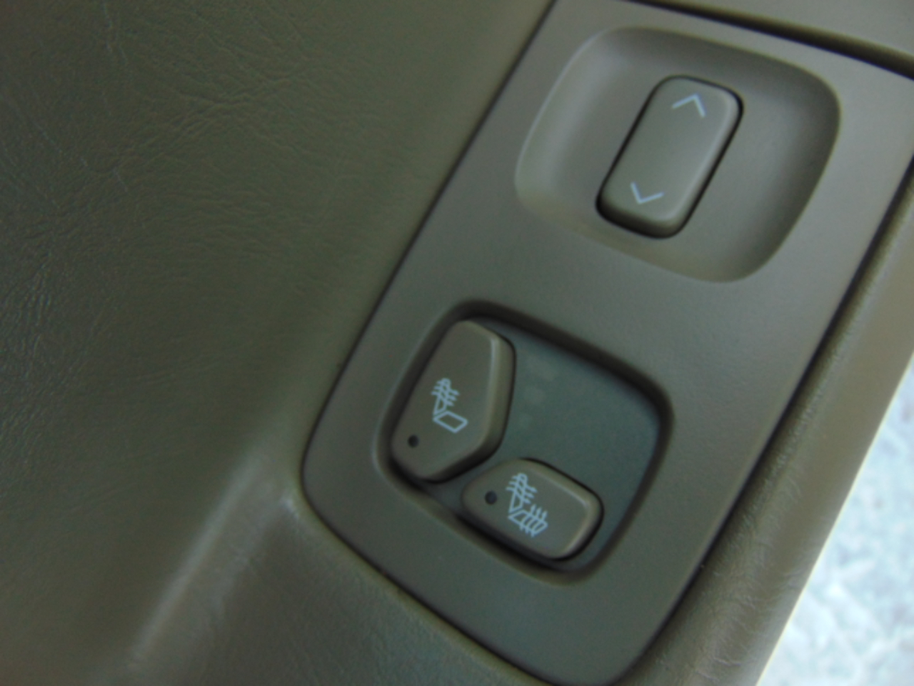 Cadillac DeVille DHS 2004