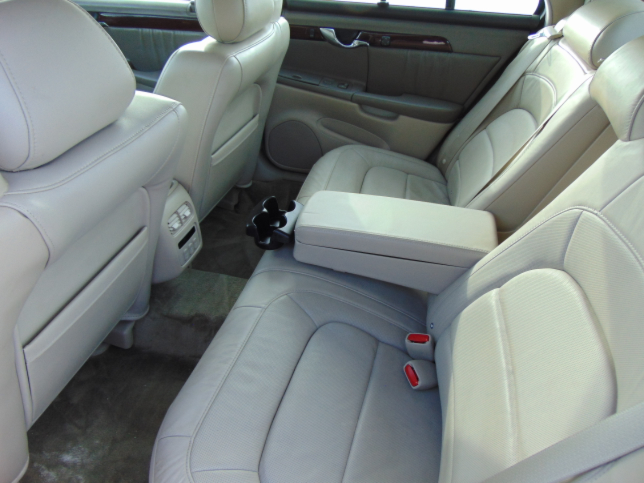 Cadillac DeVille DHS 2004