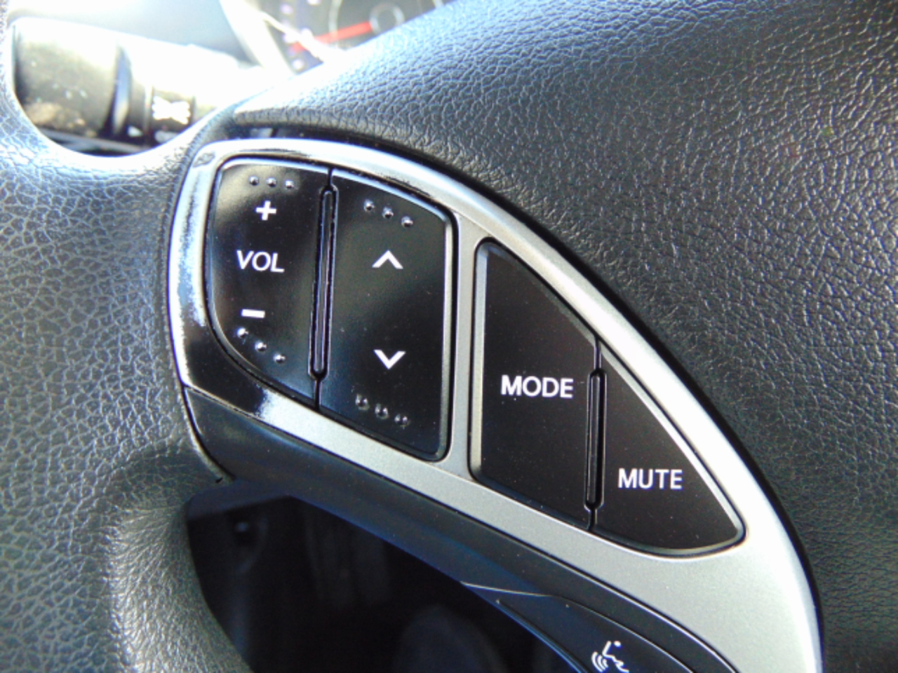 Hyundai Elantra Limited 2012