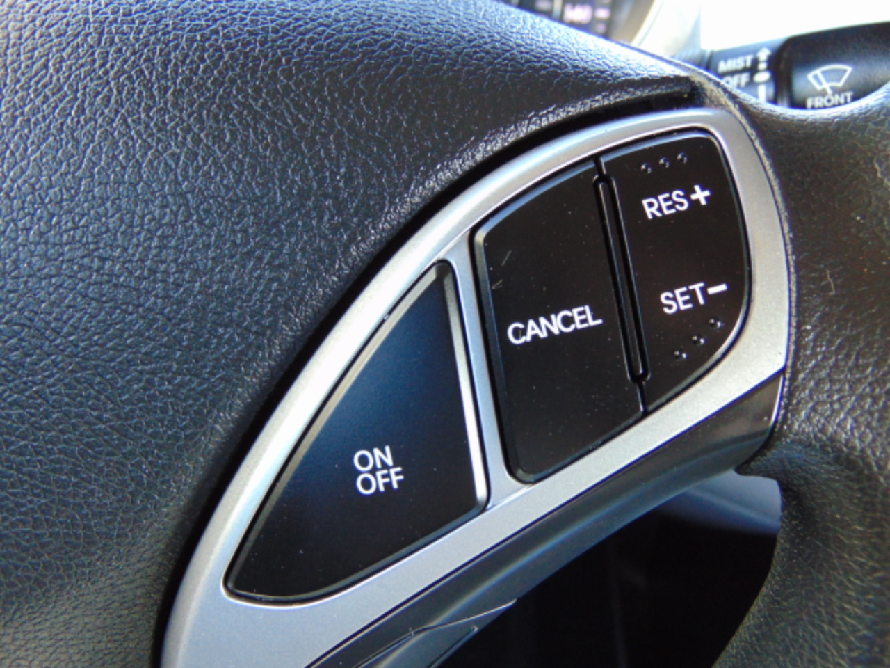 Hyundai Elantra Limited 2012