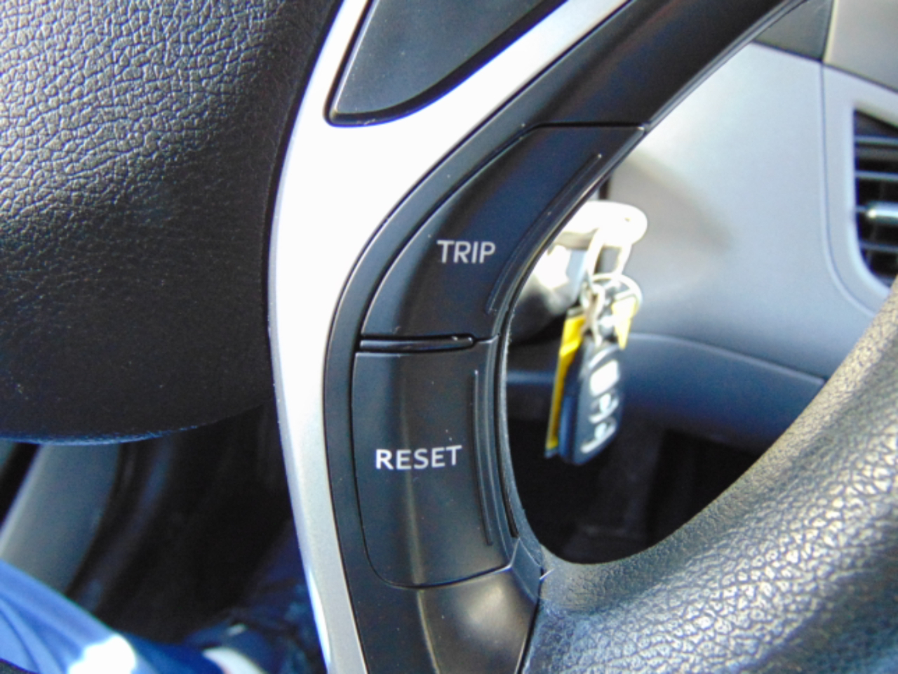 Hyundai Elantra Limited 2012