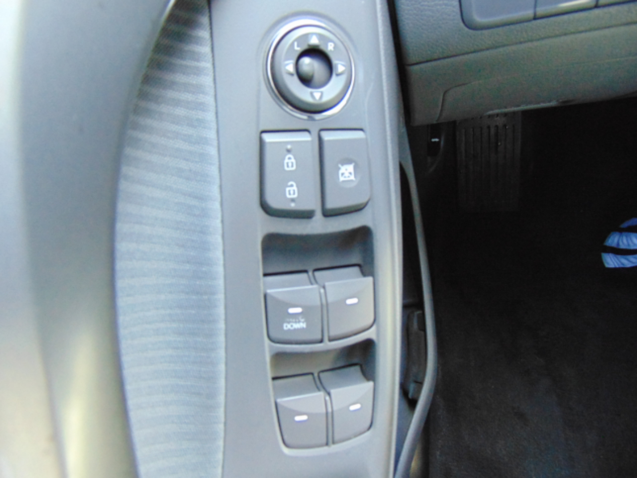 Hyundai Elantra Limited 2012