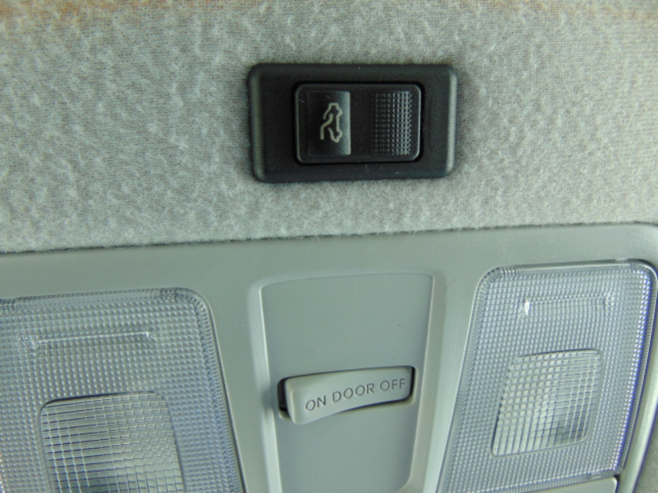 Hyundai Elantra Limited 2012