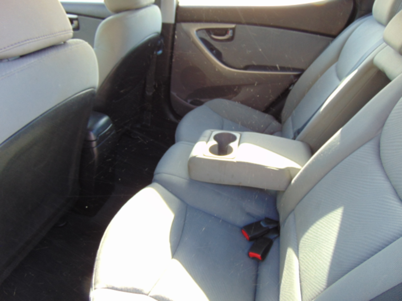 Hyundai Elantra Limited 2012