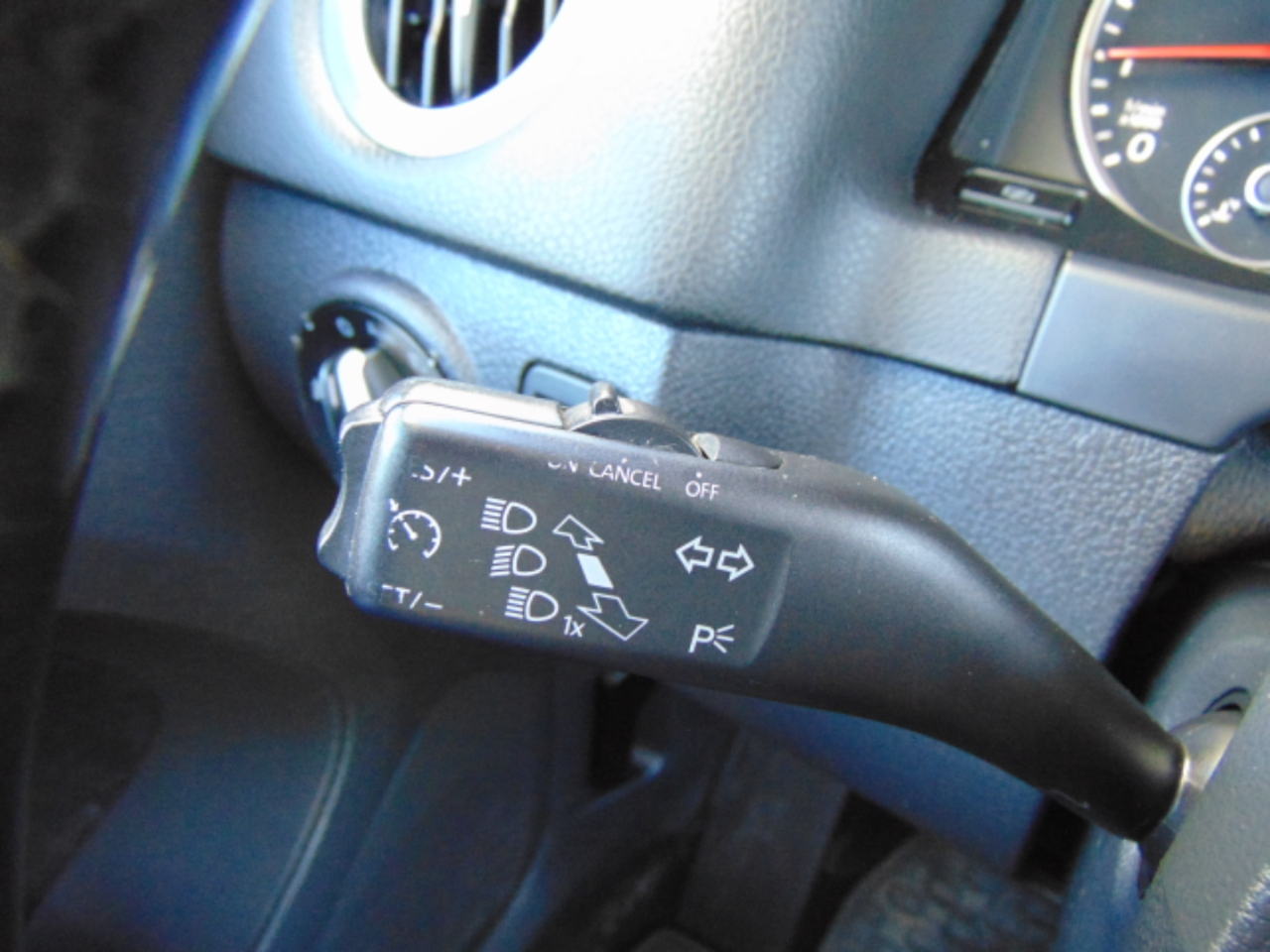 Volkswagen Tiguan S 4Motion 2012