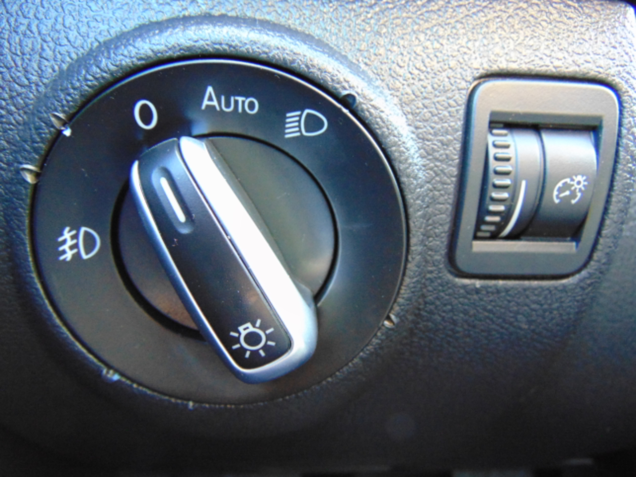 Volkswagen Tiguan S 4Motion 2012