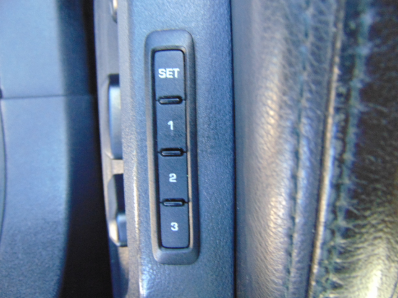 Volkswagen Tiguan S 4Motion 2012