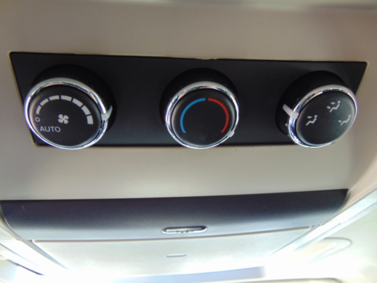 Chrysler Town & Country Limited Platinum 2015