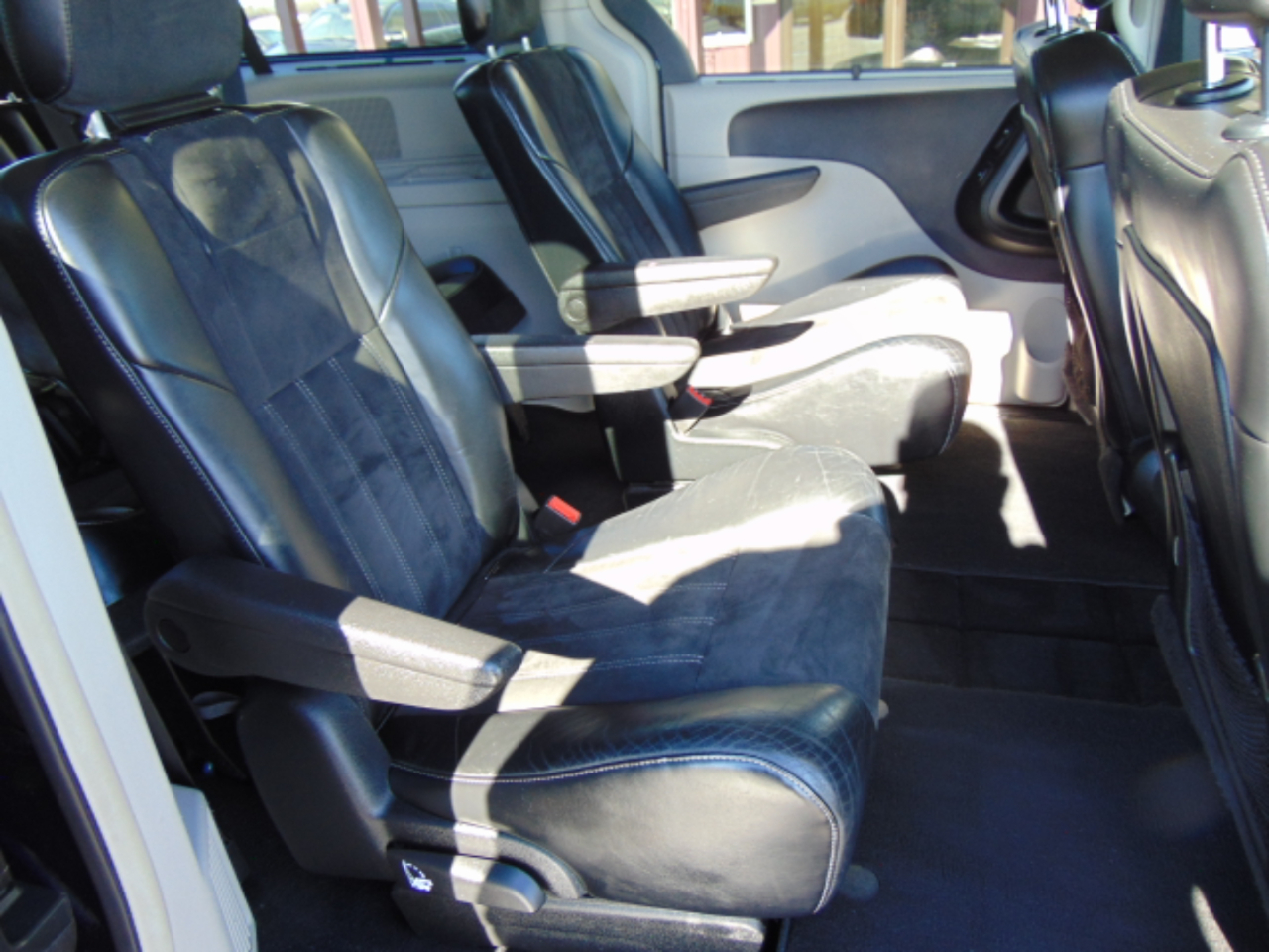 Chrysler Town & Country Limited Platinum 2015