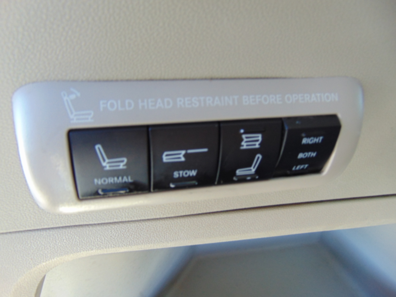 Chrysler Town & Country Limited Platinum 2015