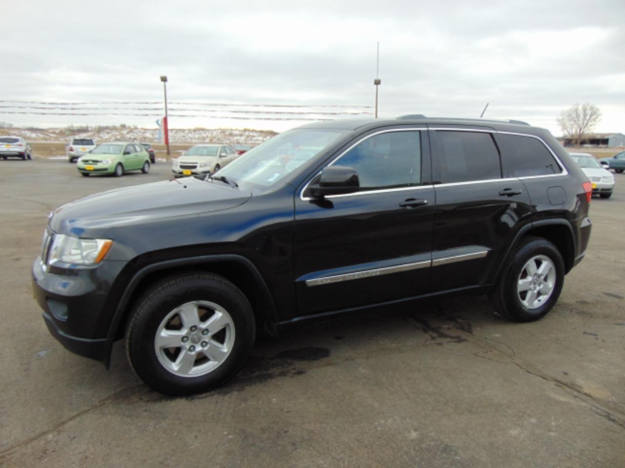 Jeep Grand Cherokee Laredo 4WD 2011