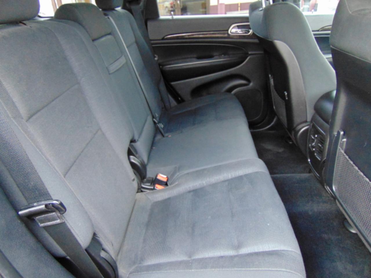 Jeep Grand Cherokee Laredo 4WD 2011