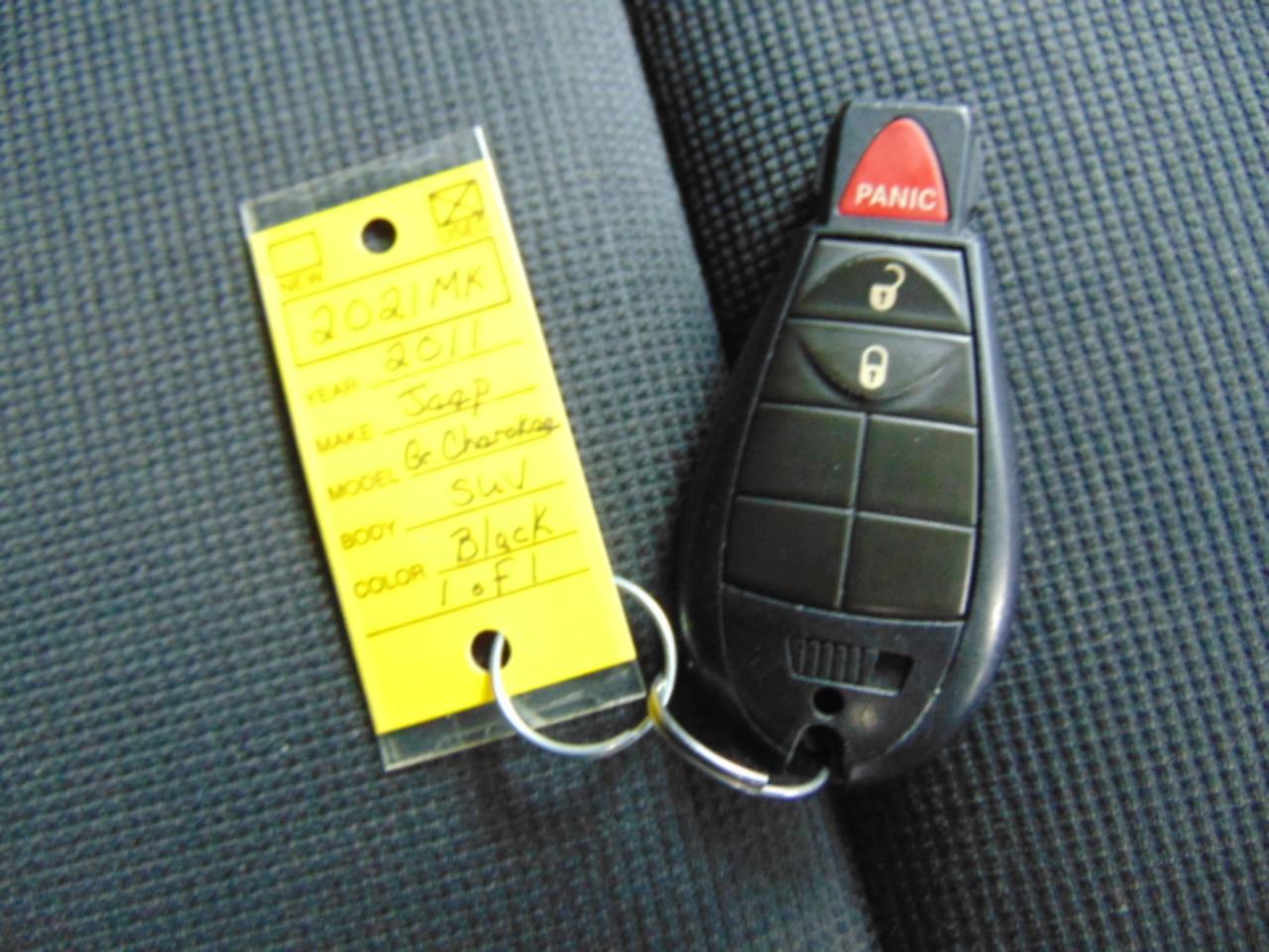 Jeep Grand Cherokee Laredo 4WD 2011