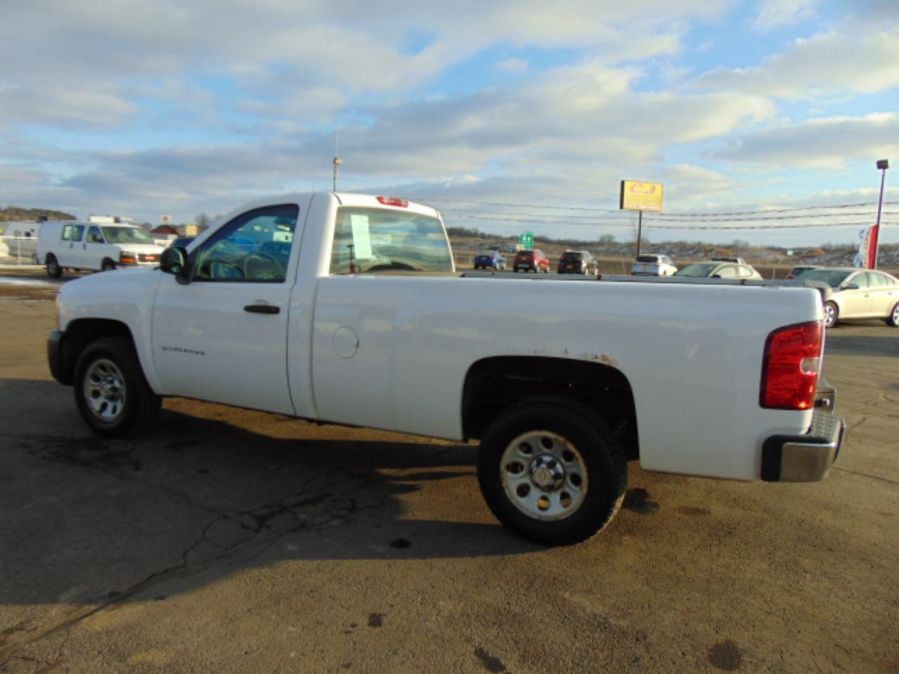 Chevrolet Silverado 1500 Work Truck 2WD 2010