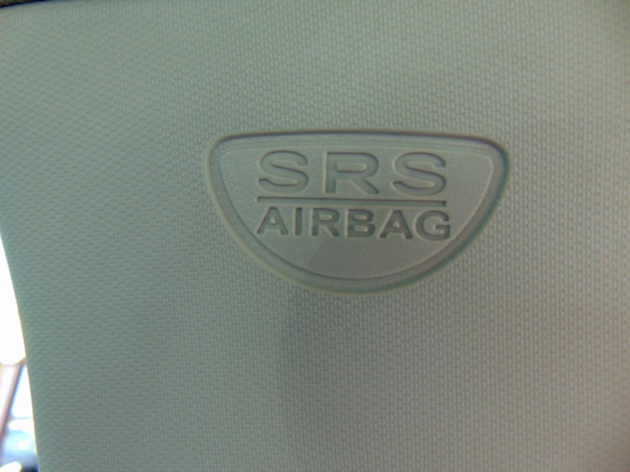 RAM 1500 Tradesman Quad Cab 2WD 2016