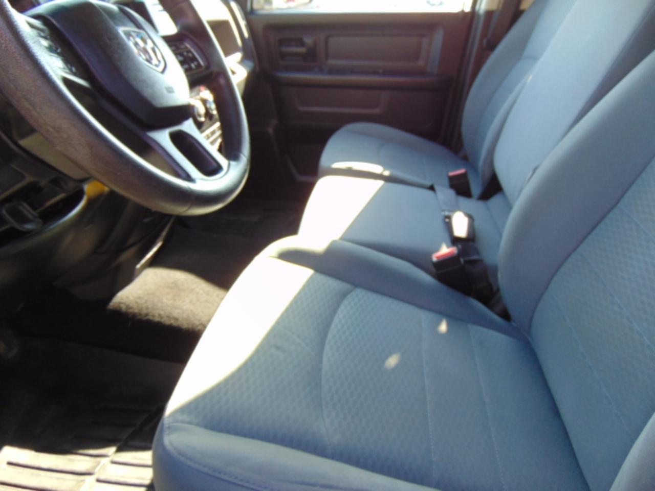 RAM 1500 Tradesman Quad Cab 2WD 2016