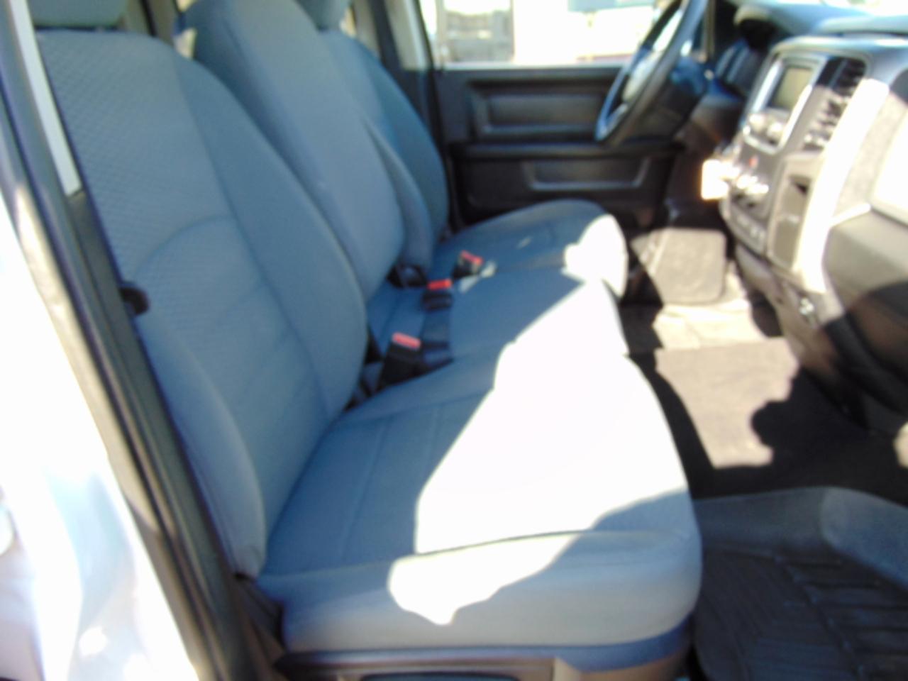 RAM 1500 Tradesman Quad Cab 2WD 2016