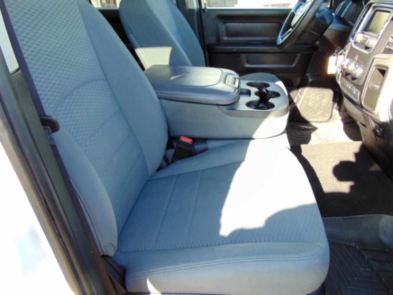 RAM 1500 Tradesman Quad Cab 2WD 2016