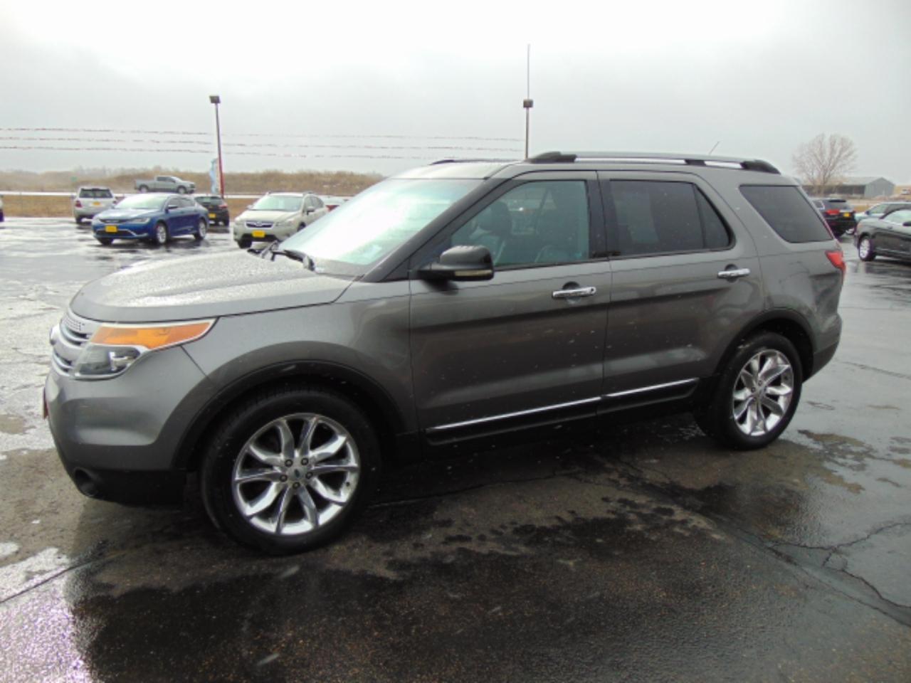 Ford Explorer XLT FWD 2012