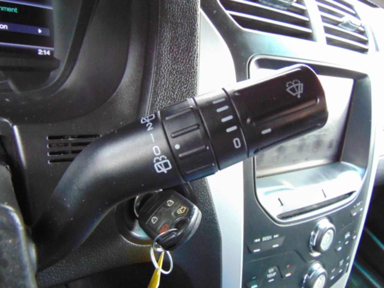 Ford Explorer XLT FWD 2012