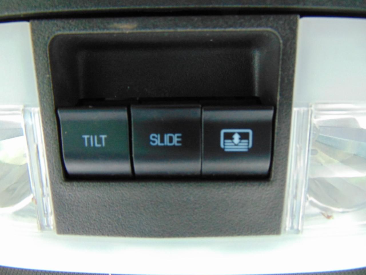 Ford Explorer XLT FWD 2012