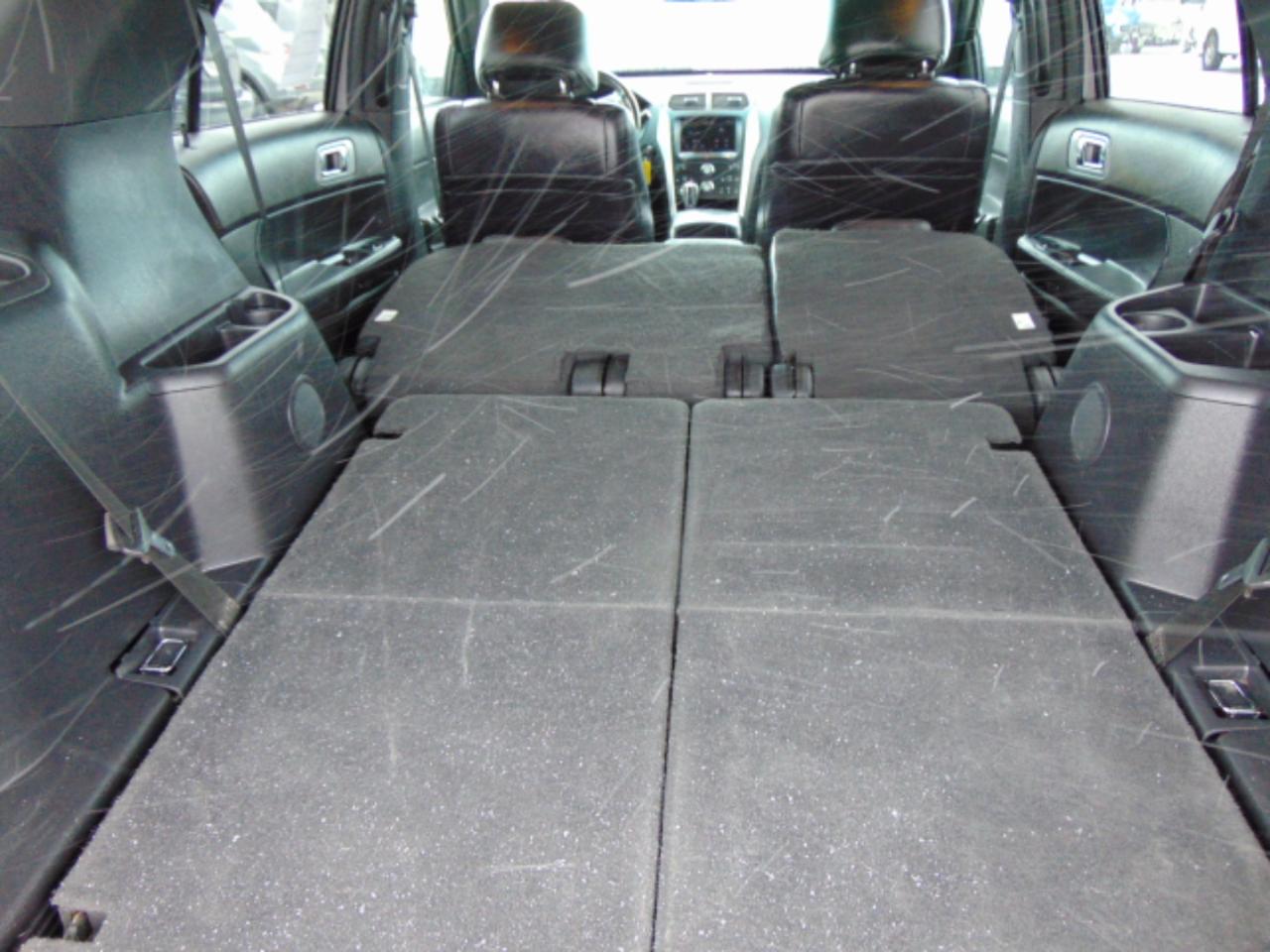 Ford Explorer XLT FWD 2012