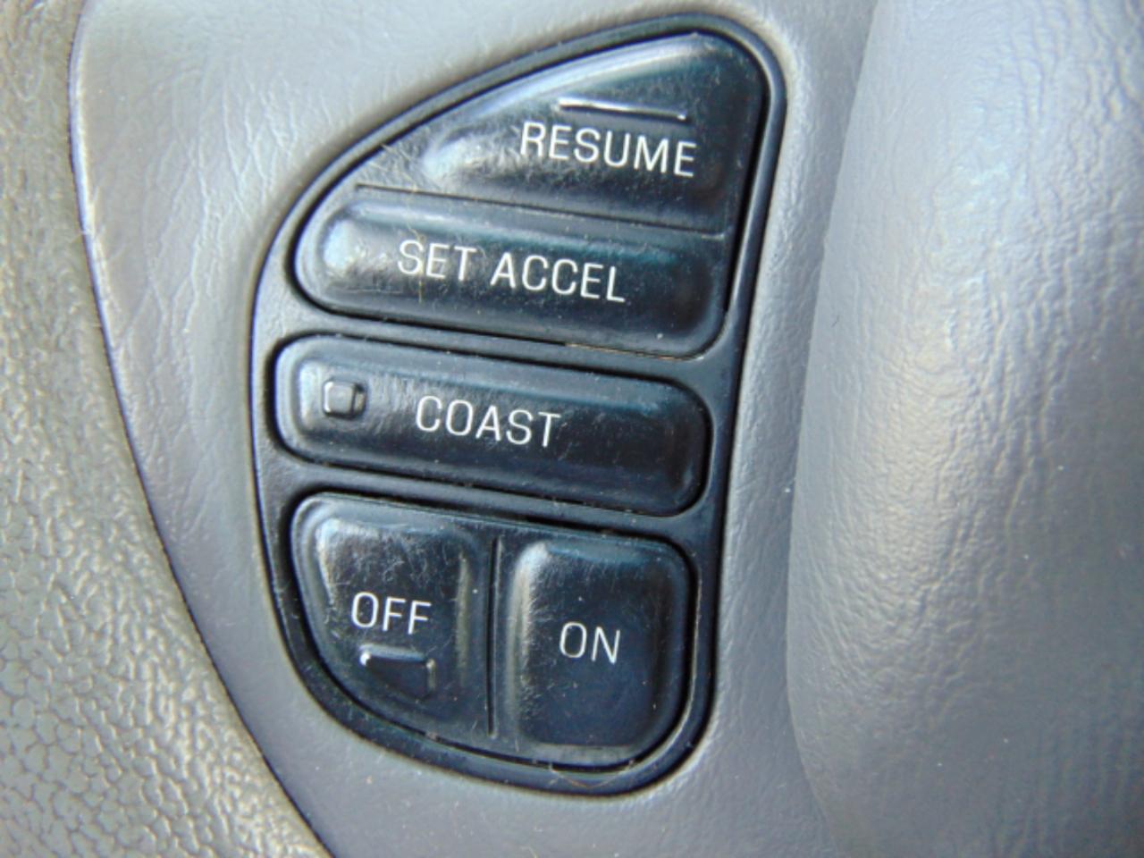 Ford Explorer Limited AWD 2000