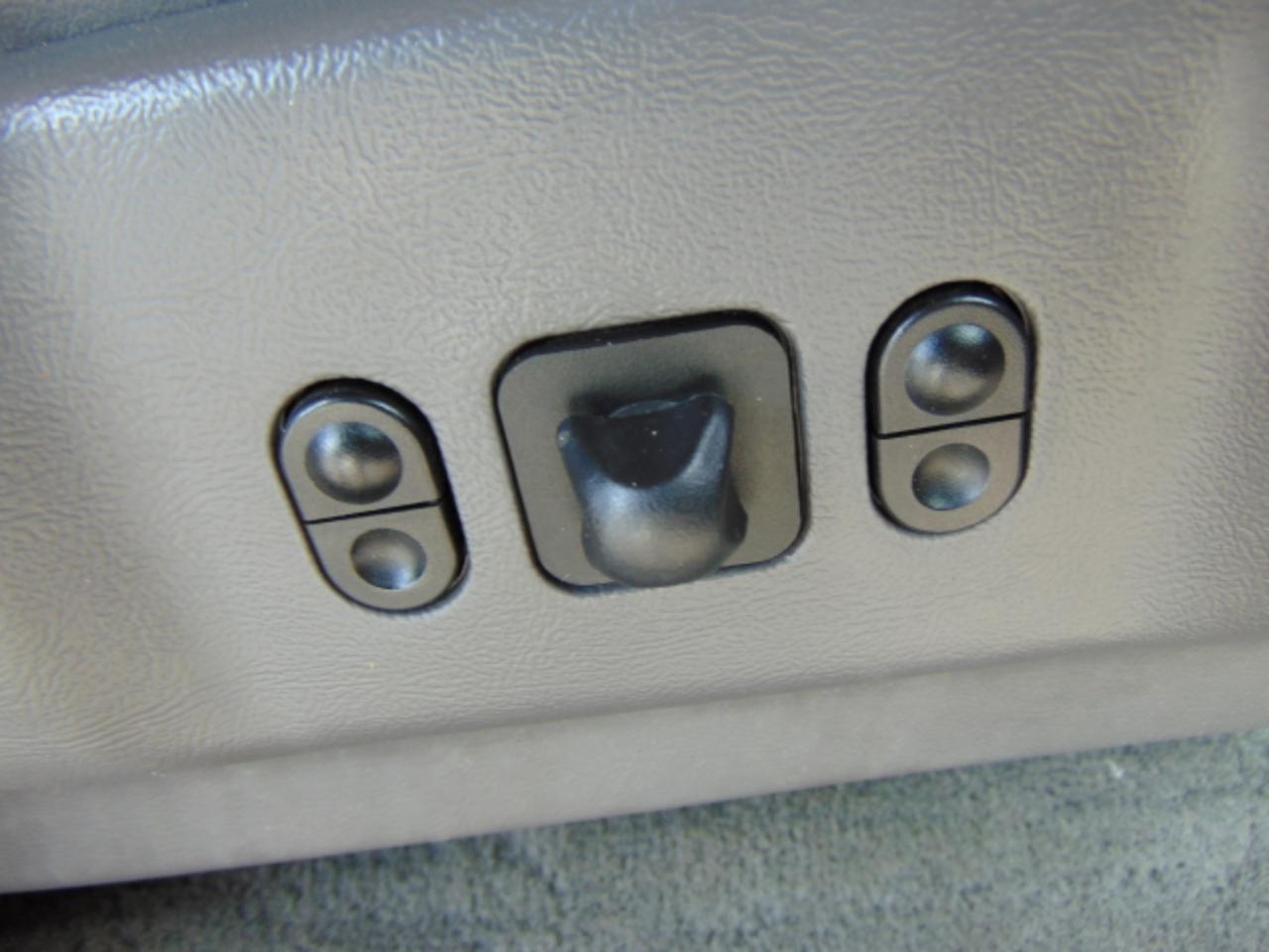 Ford Explorer Limited AWD 2000