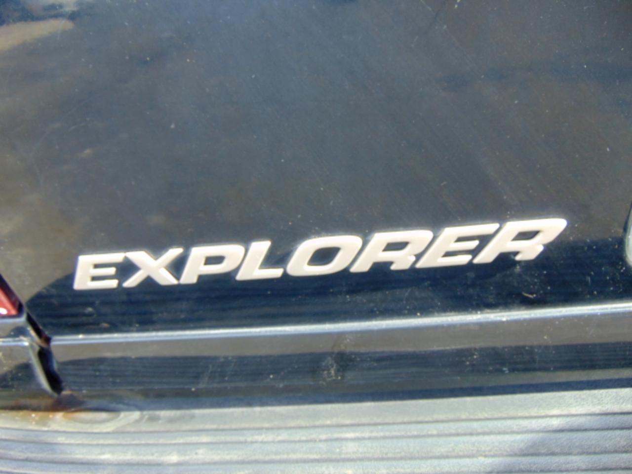 Ford Explorer Limited AWD 2000