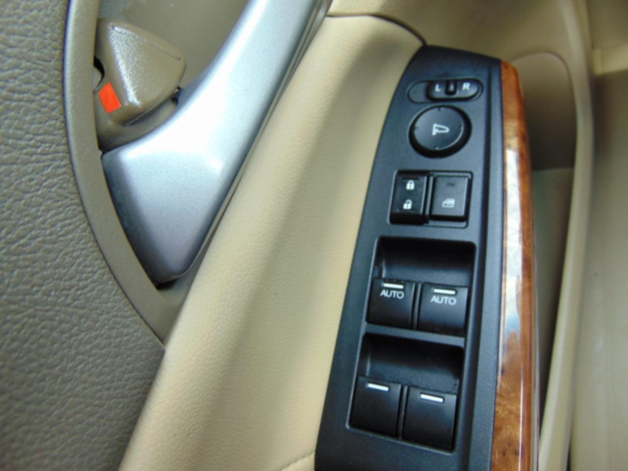 Honda Accord EX-L V-6 Sedan AT 2009