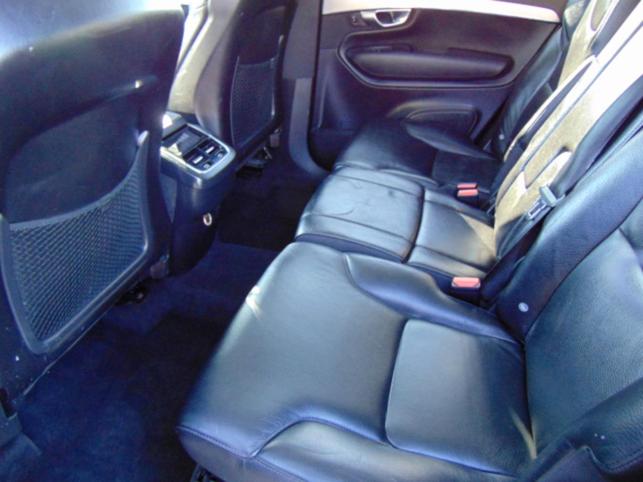 Volvo XC90 T6 Momentum AWD 2018