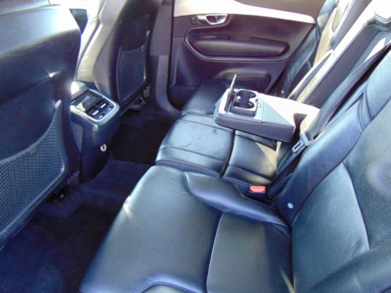 Volvo XC90 T6 Momentum AWD 2018