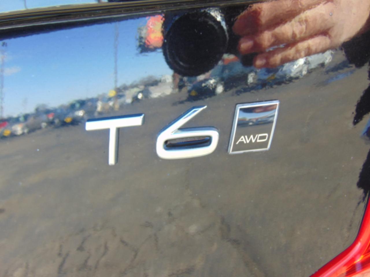 Volvo XC90 T6 Momentum AWD 2018